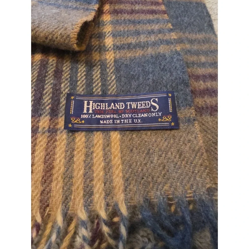 Highlands Tweeds Scottland 100% Lambswool Scarf Plaid Browns Blues Reds 70